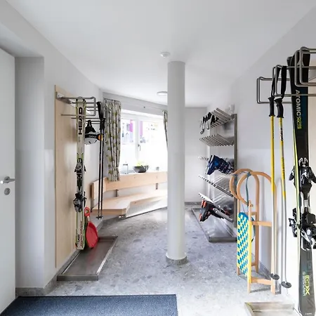 Ξενοδοχείο με διαμερίσματα Residenz Theresa