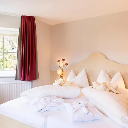 Residenz Theresa Apart Otel 4*