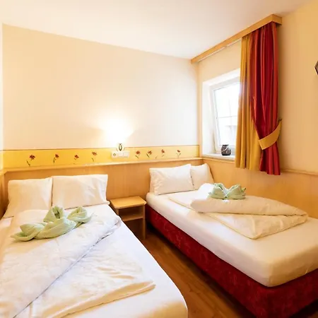 Apart Otel Residenz Theresa 4*