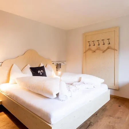 Residenz Theresa Söll