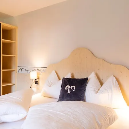 Residenz Theresa Söll