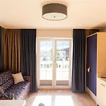 מלון דירות Residenz Theresa 4*