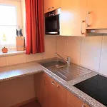 Residenz Theresa מלון דירות 4*